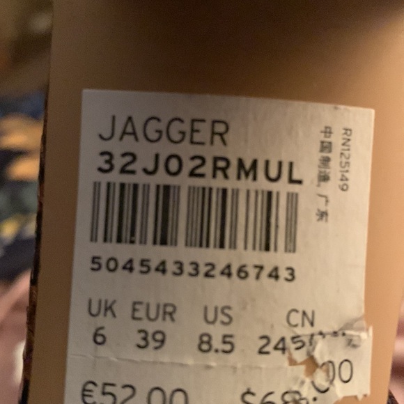 Topshop lizard look slingback leather heels. Never worn. Just tried on.Retail 68 - Picture 7 of 7